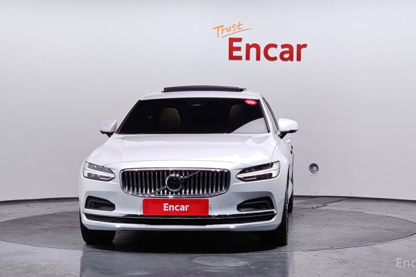 2024 Volvo S90 с пробегом 13 537 км