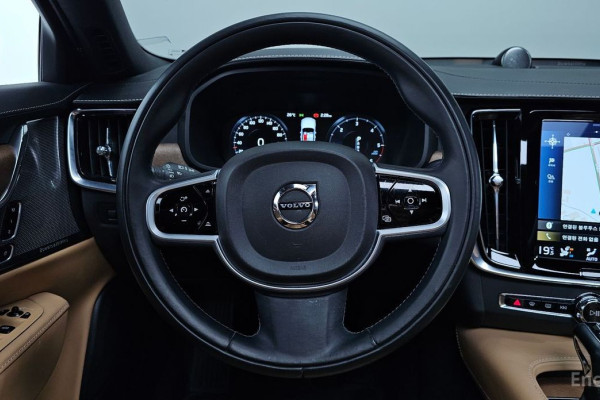 2019 Volvo S90 с пробегом 96 345 км