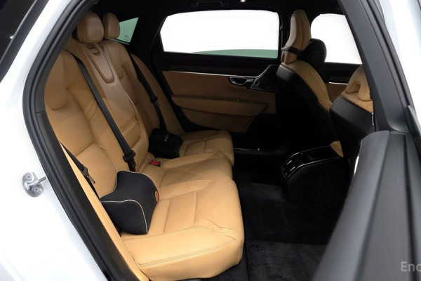 2022 Volvo S90 с пробегом 9 088 км