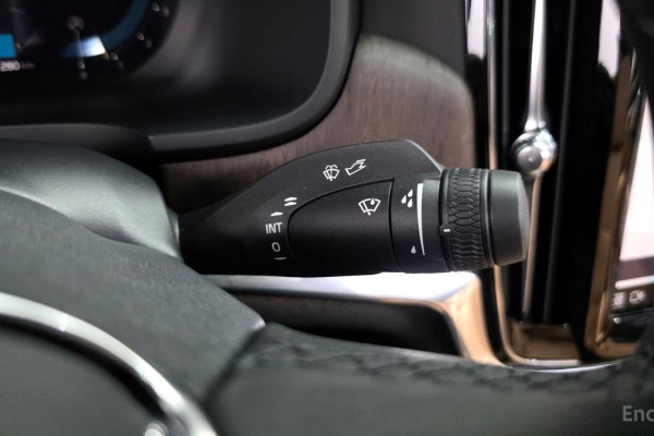 2022 Volvo S90 с пробегом 9 088 км