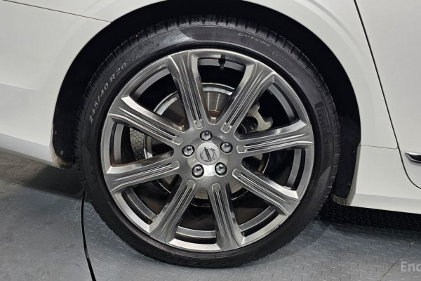 2019 Volvo S90 с пробегом 56 295 км