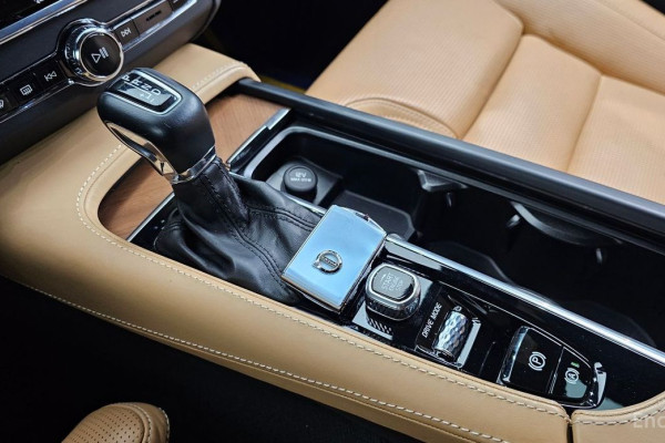 2019 Volvo S90 с пробегом 56 295 км