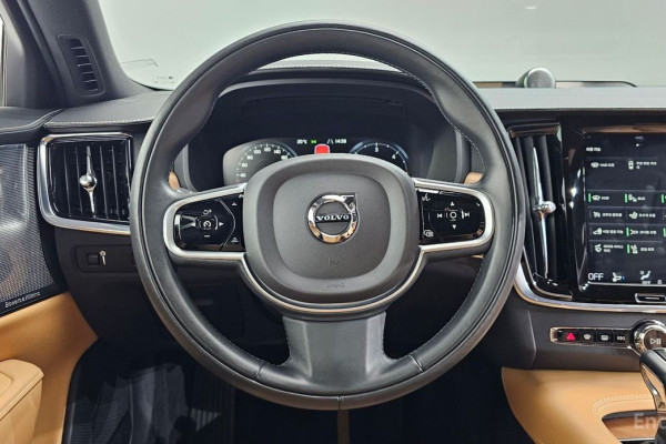 2019 Volvo S90 с пробегом 56 295 км