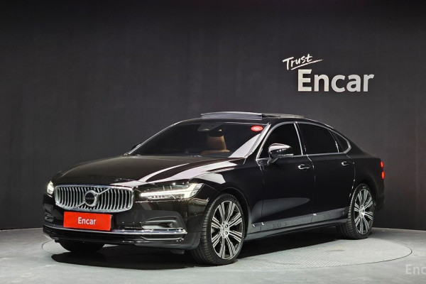 2023 Volvo S90 с пробегом 12 709 км