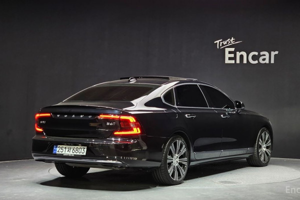 2023 Volvo S90 с пробегом 12 709 км