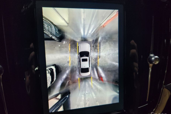 2024 Volvo S90 с пробегом 11 696 км