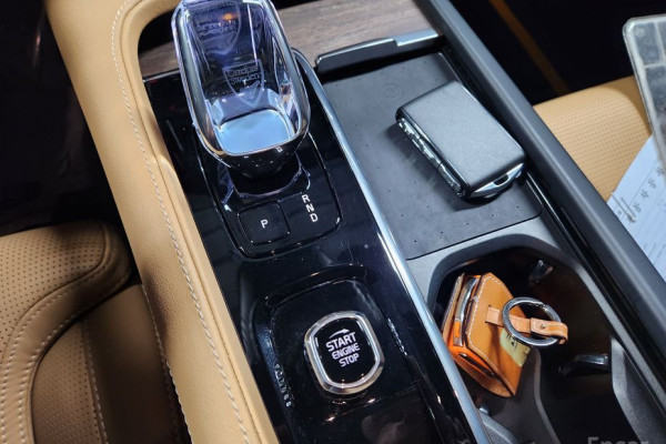 2024 Volvo S90 с пробегом 11 696 км