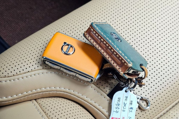 2022 Volvo S90 с пробегом 77 635 км