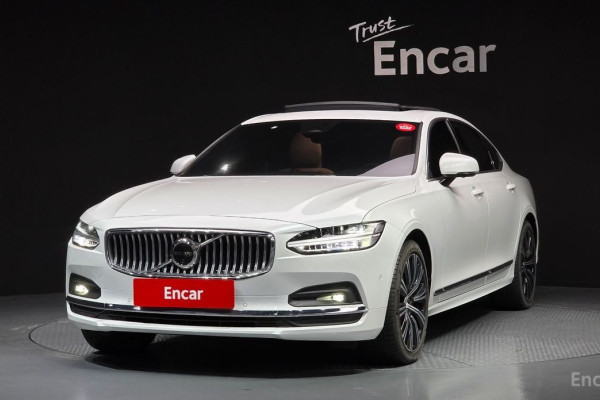 2024 Volvo S90 с пробегом 12 253 км