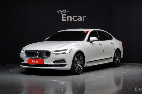 2023 Volvo S90 с пробегом 43 979 км