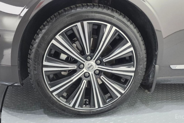 2023 Volvo S90 с пробегом 54 784 км