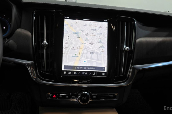 2023 Volvo S90 с пробегом 54 784 км