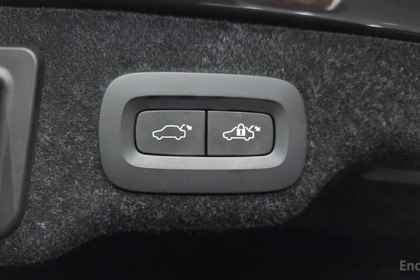 2023 Volvo S90 с пробегом 54 784 км