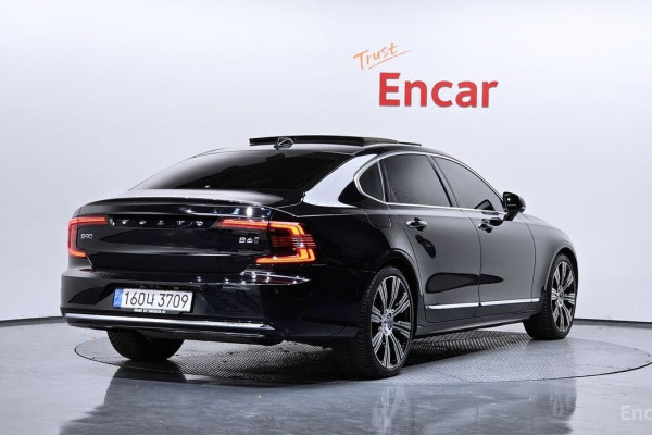 2021 Volvo S90 с пробегом 60 671 км