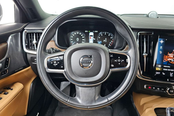 2021 Volvo S90 с пробегом 60 671 км