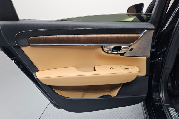 2021 Volvo S90 с пробегом 60 671 км