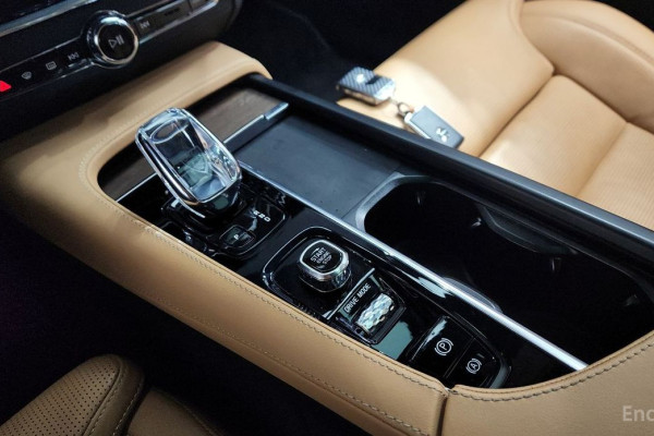 2021 Volvo S90 с пробегом 76 731 км