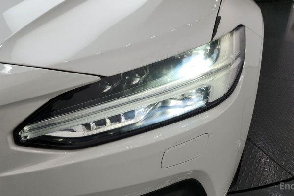 2021 Volvo S90 с пробегом 76 731 км