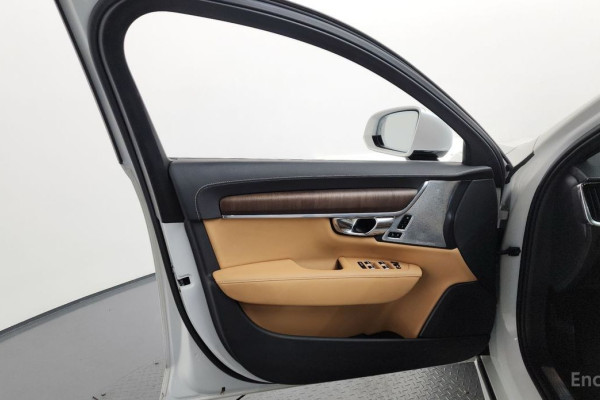 2021 Volvo S90 с пробегом 76 731 км