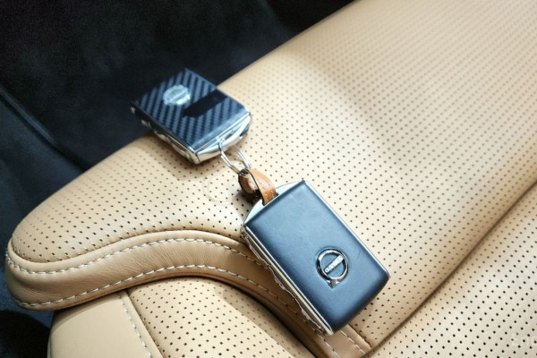 2021 Volvo S90 с пробегом 76 731 км