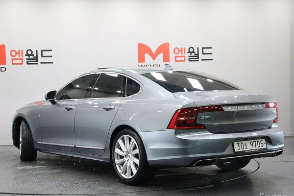 2019 Volvo S90 с пробегом 43 510 км