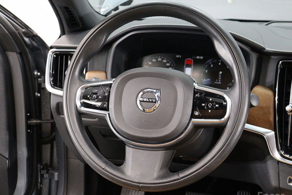 2019 Volvo S90 с пробегом 43 510 км