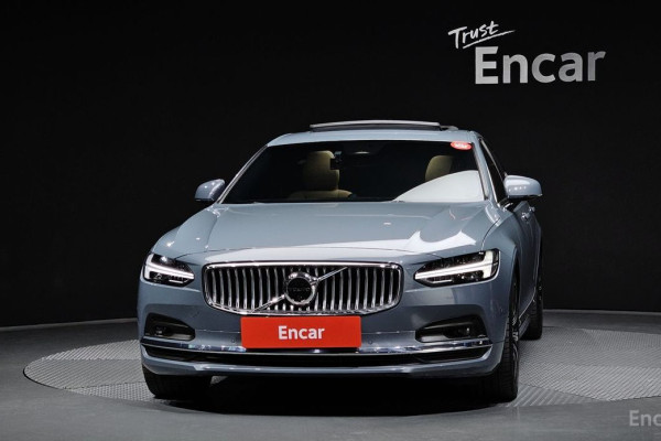 2023 Volvo S90 с пробегом 37 531 км