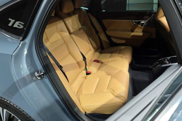 2023 Volvo S90 с пробегом 37 531 км