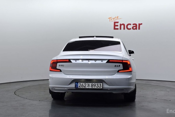 2021 Volvo S90 с пробегом 47 993 км