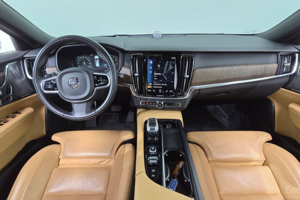 2021 Volvo S90 с пробегом 47 993 км
