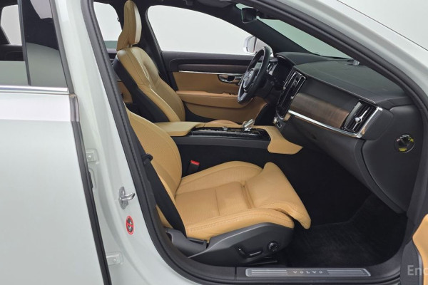 2021 Volvo S90 с пробегом 47 993 км