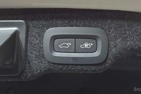 2021 Volvo S90 с пробегом 47 993 км