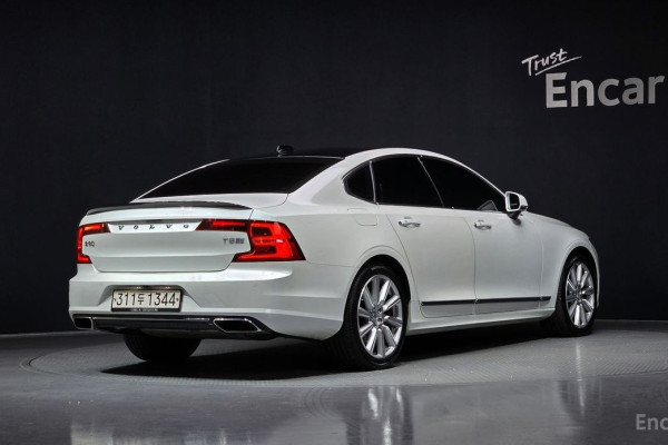 2019 Volvo S90 с пробегом 81 482 км