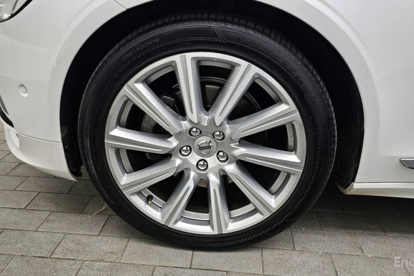 2019 Volvo S90 с пробегом 81 482 км