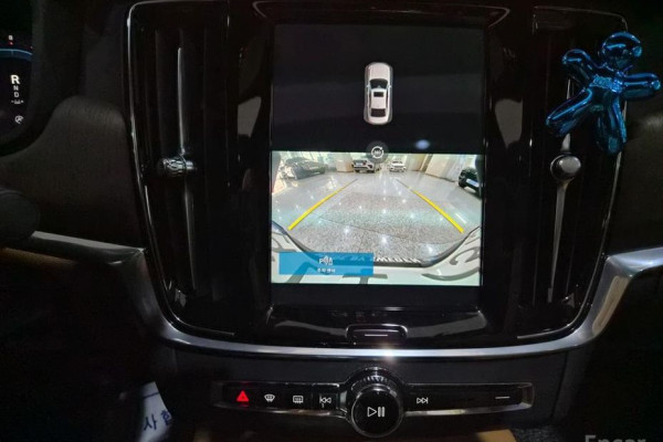 2022 Volvo S90 с пробегом 20 372 км