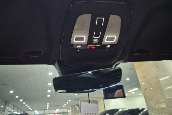 2022 Volvo S90 с пробегом 20 372 км