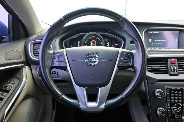 2014 Volvo V40 с пробегом 106 061 км