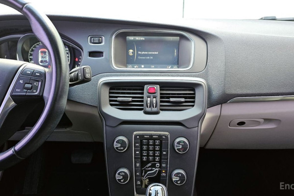 2014 Volvo V40 с пробегом 106 061 км