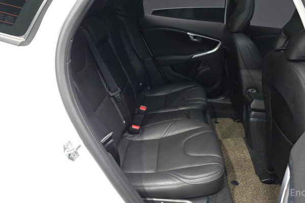 2018 Volvo V40 с пробегом 45 113 км