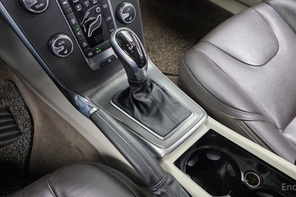 2016 Volvo V40 с пробегом 140 255 км