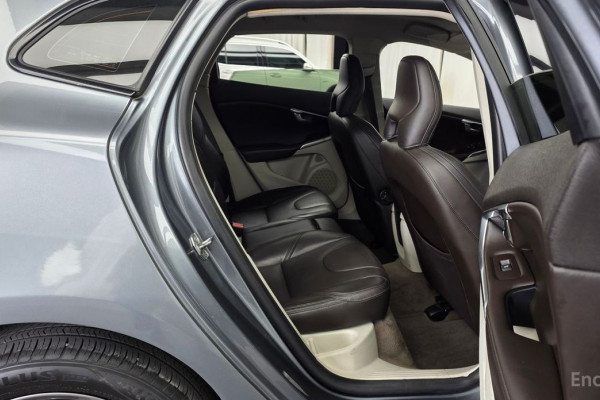 2016 Volvo V40 с пробегом 140 255 км