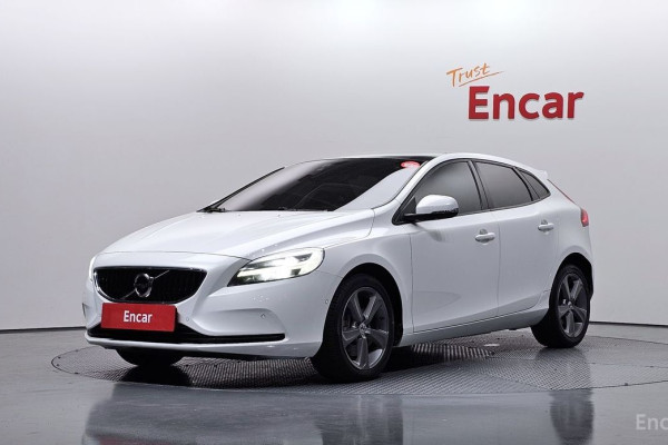 2018 Volvo V40 с пробегом 62 973 км