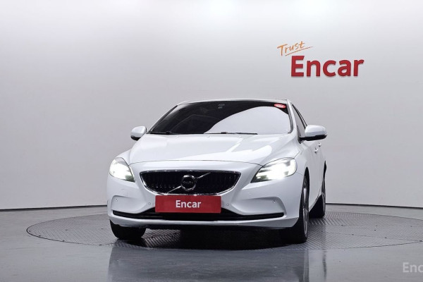 2018 Volvo V40 с пробегом 62 973 км