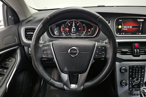 2018 Volvo V40 с пробегом 62 973 км