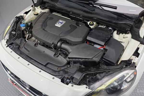 2013 Volvo V40 с пробегом 279 246 км