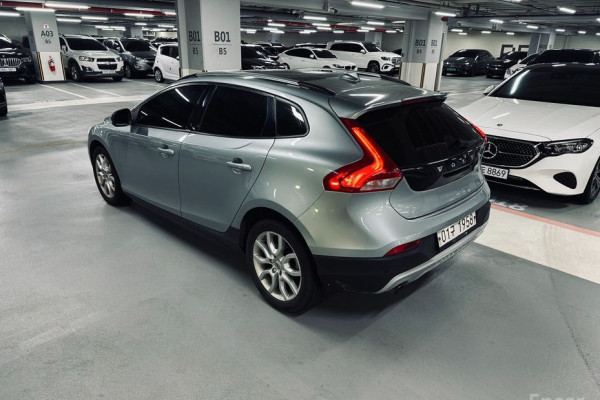 2018 Volvo V40 с пробегом 169 992 км