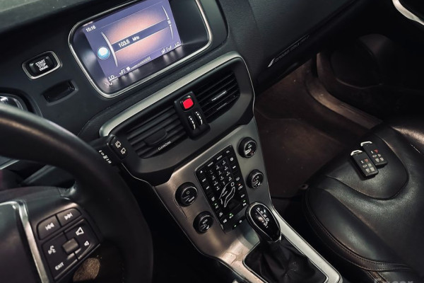 2018 Volvo V40 с пробегом 169 992 км