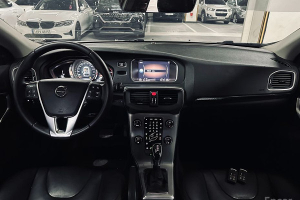 2018 Volvo V40 с пробегом 169 992 км