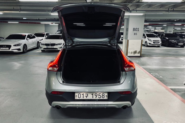 2018 Volvo V40 с пробегом 169 992 км