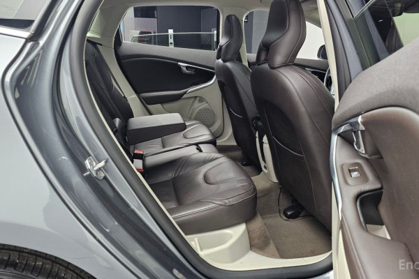 2016 Volvo V40 с пробегом 53 380 км